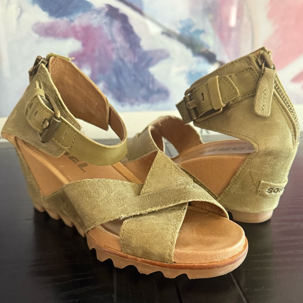 Sorel Olive Green Suede Wedge Sandals